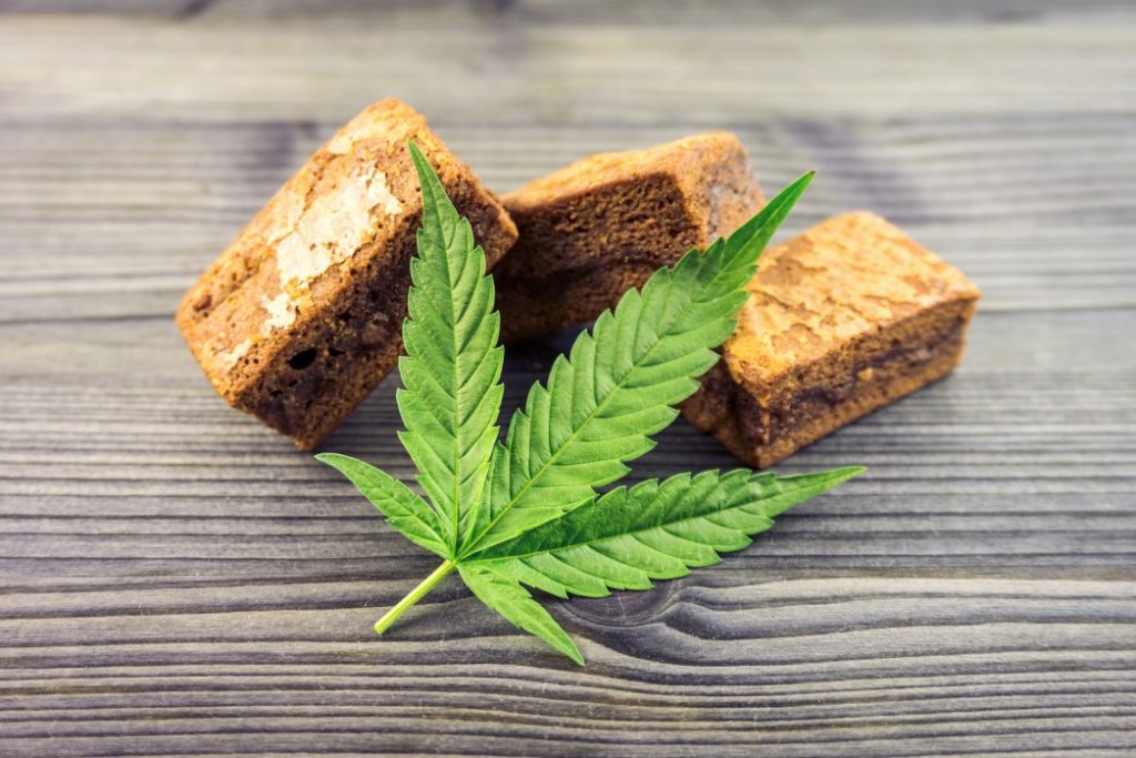 cannabis-weed-hash-brownies-cbd edibles
